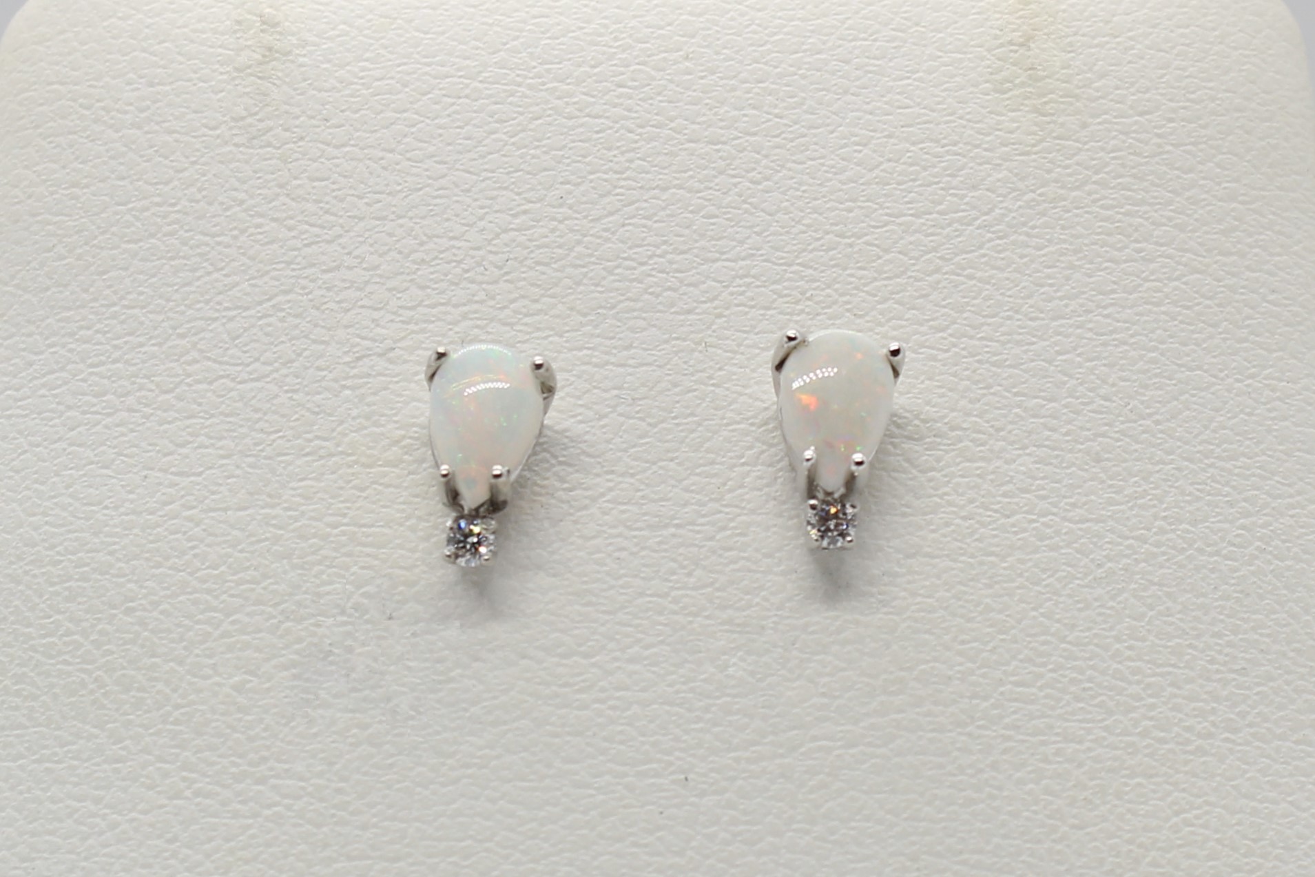 Clemans and Co. Collection  Earring EA02