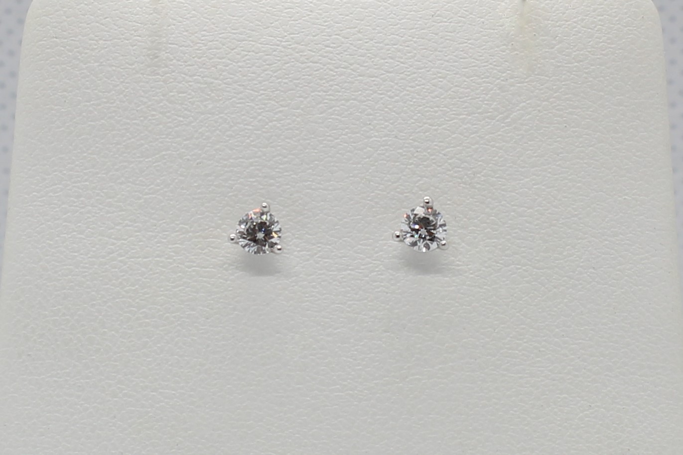 Clemans and Co. Collection Earring EA130 Clemans and Co. Collection Earring EA130